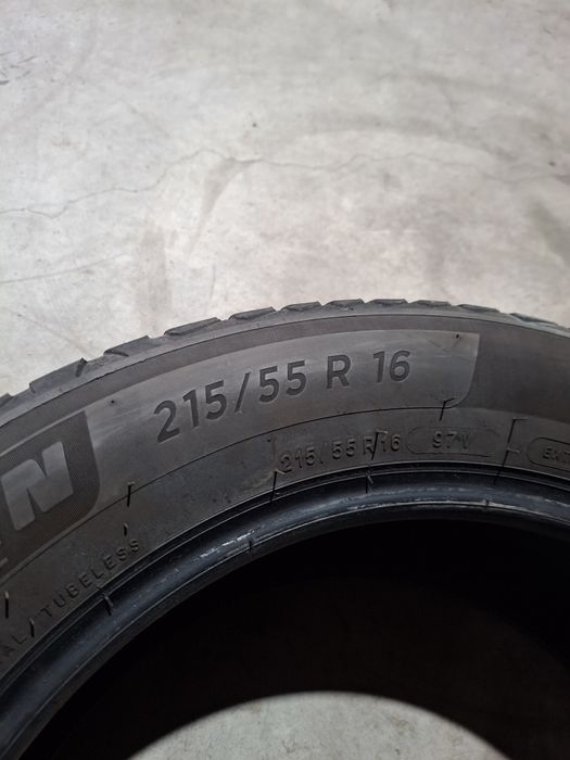 2 Anvelopele de iarnă 215 55 r16 Michelin