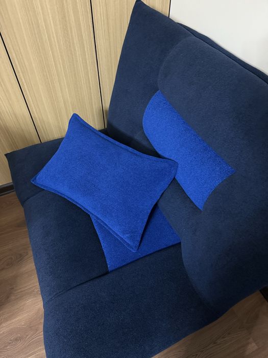 Диван с 2 креслами и подушками