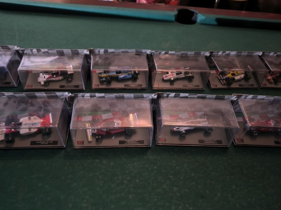 Machete F1 Libertatea