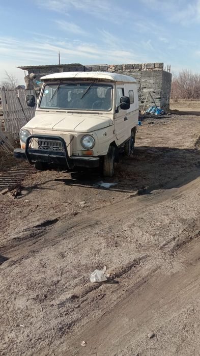 Продам автомобиль ЛуАЗ.