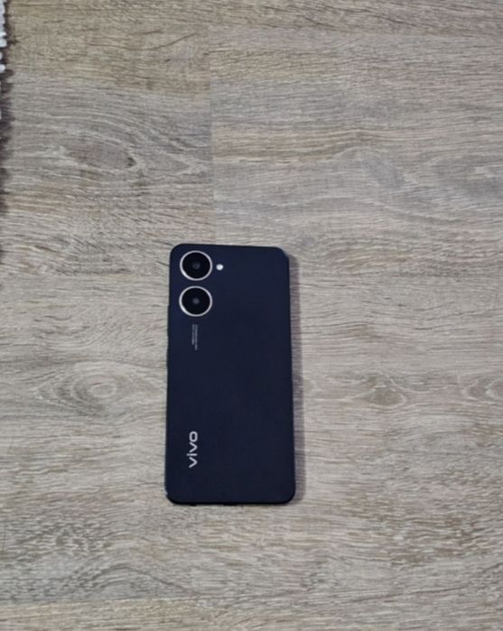 Vivo y 03 продам
