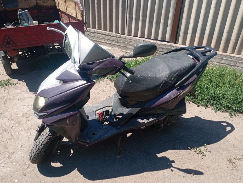 Продам мопед  марку незнаю