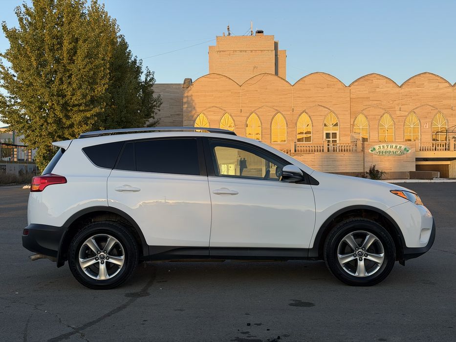 Продается Toyota Rav4