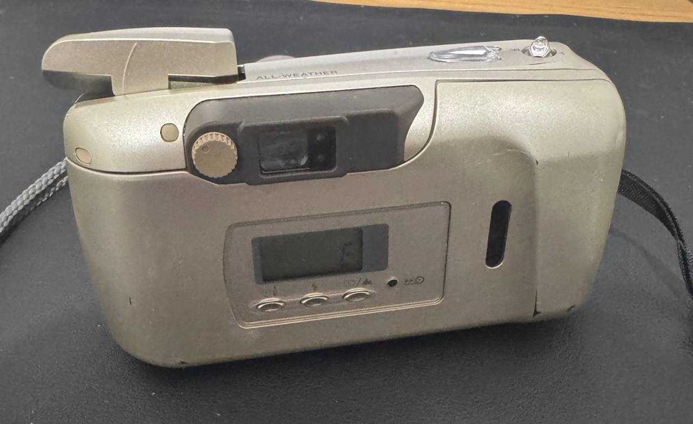 Филмов фотоапарат Olympus Mju III Wide 100