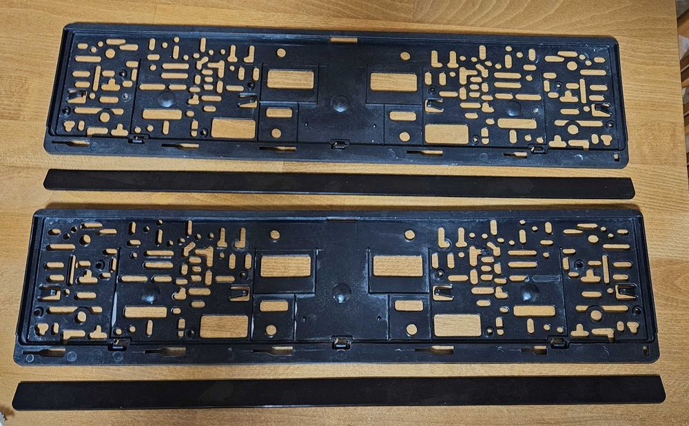 Комплект (2 броя) поставка/държач за регистрационен номер на автомобил