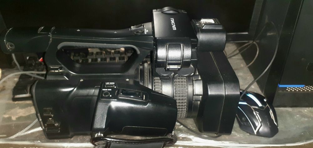 Sony nx100 sotiladi.