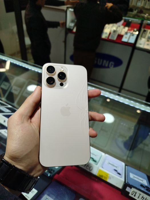 Iphone 16 Pro Max 256 gb ideal 99% battary