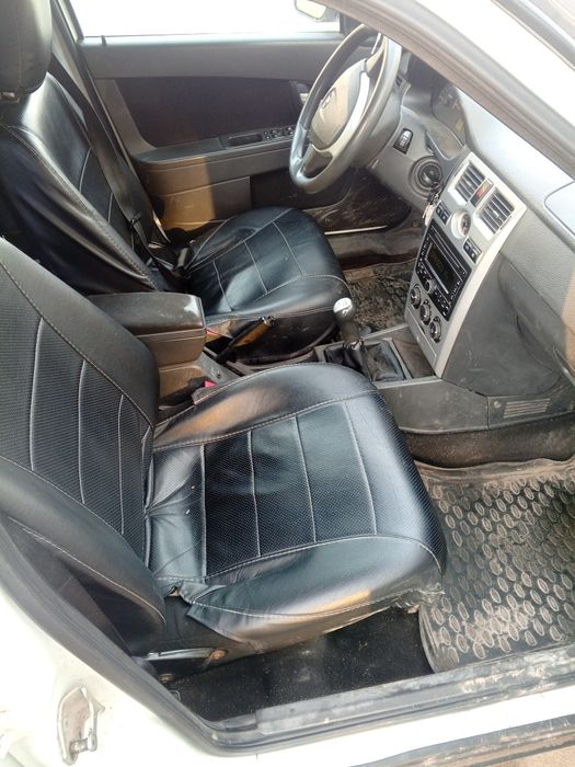 Продам Приору универсал