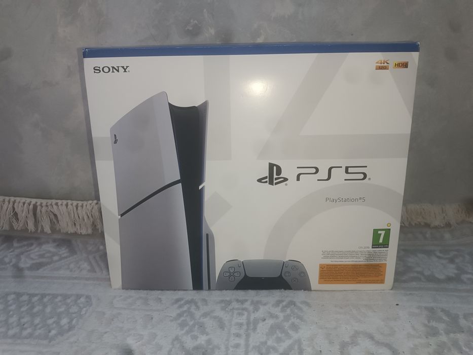 Продам ps5 slim в ИДЕАЛЬНОМ состоянии