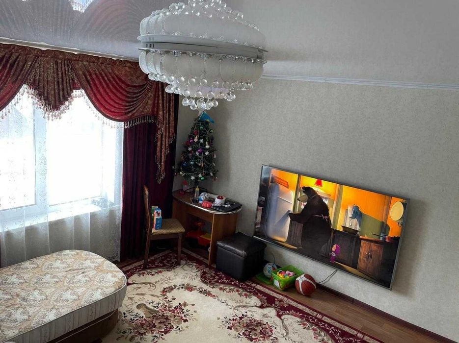 Продам 4х комнатный дом район КСК