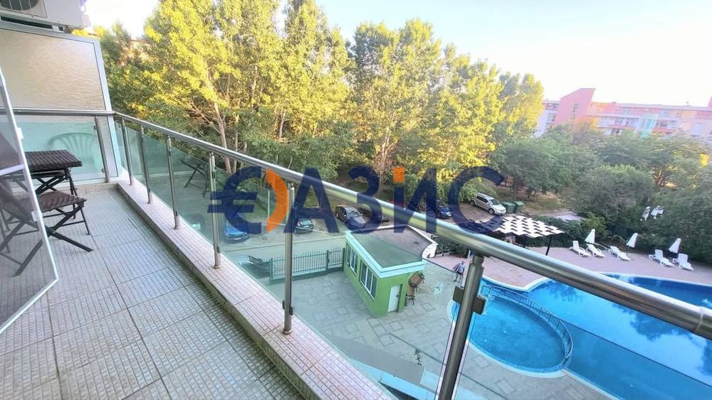 Продава се Двустаен апартамент в к.к. Слънчев бряг - 67 кв.м за 662 €/кв.м - Снимка #12