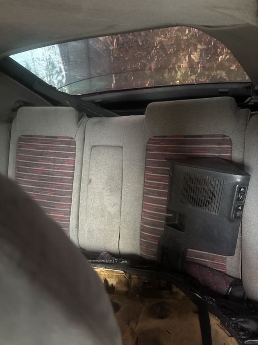 Mazda 323F первого поколения (BG)