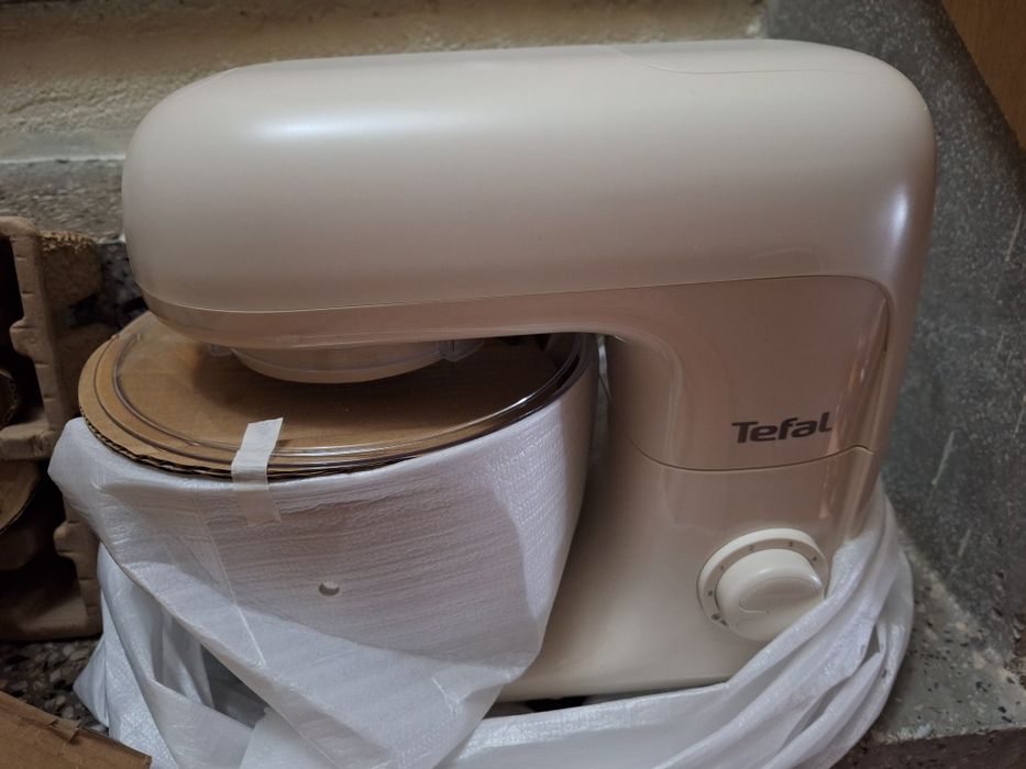 Планетарен миксер Tefal QB160138