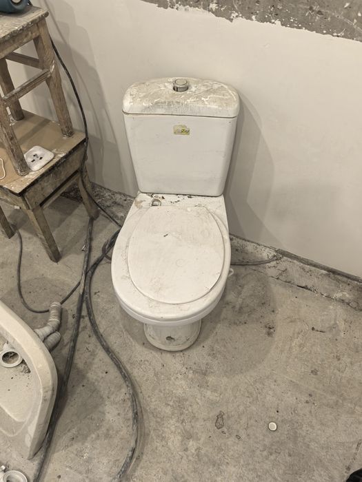 Продам унитаз б/у