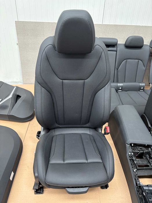 Салон БМВ Г20 Седан BMW G20