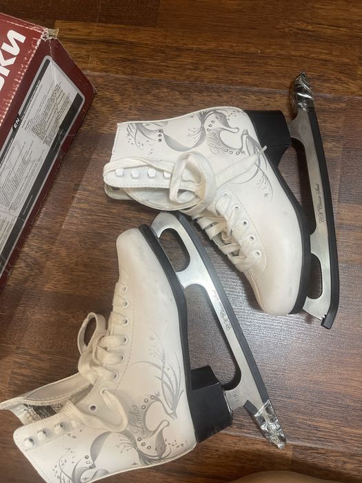 Коньки для любителей фигурного катания