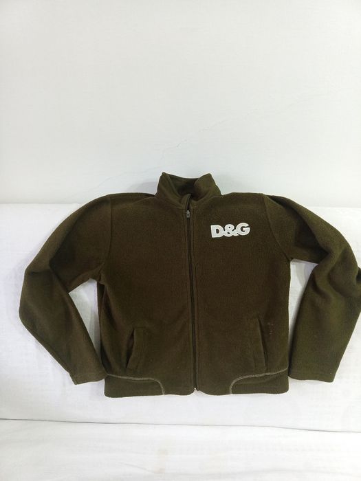 Продам костюмчик розовый