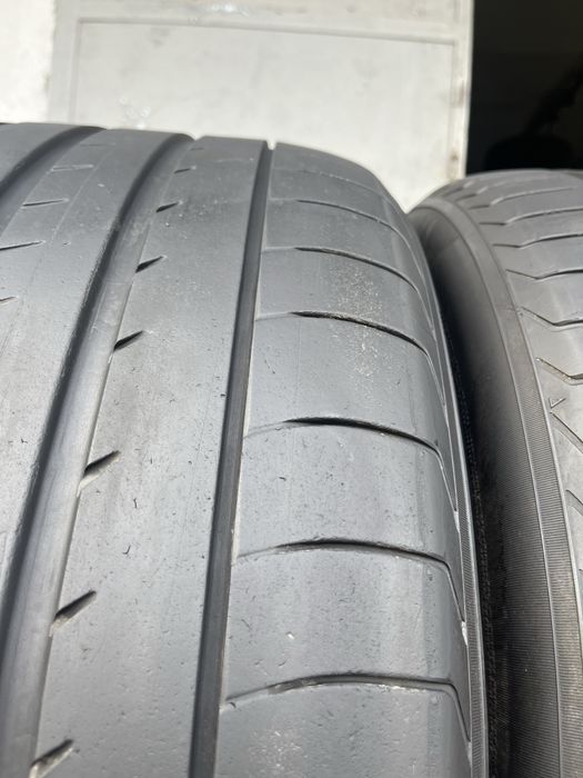 2 бр. летни гуми 305/35/23 Yokohama DOT 0418 5,5 mm
