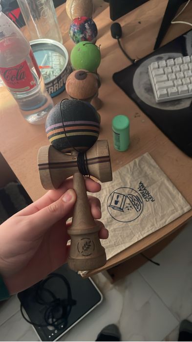 Vand kendama cereal cu tot cu punga in care vinr si ata de rezerva