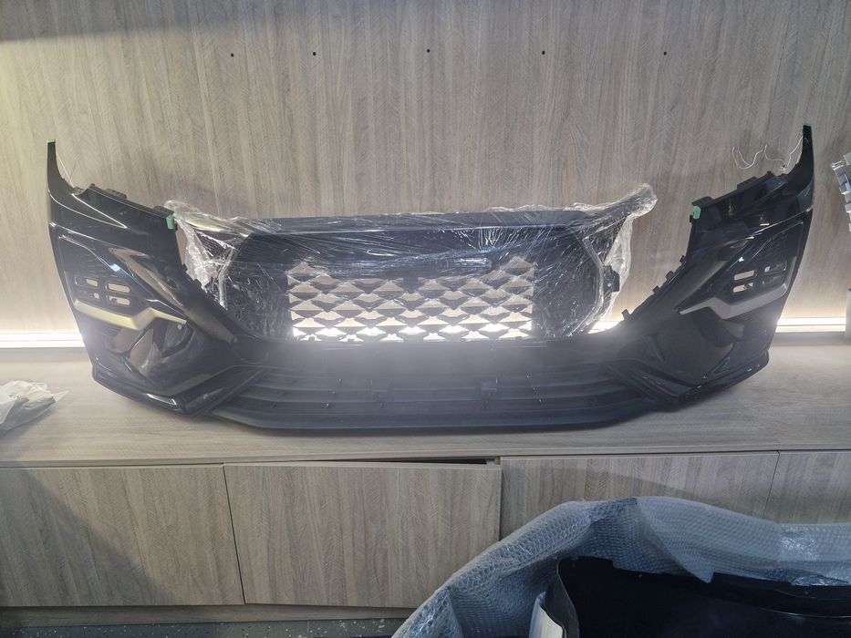 Передний бампер на Jetour X70