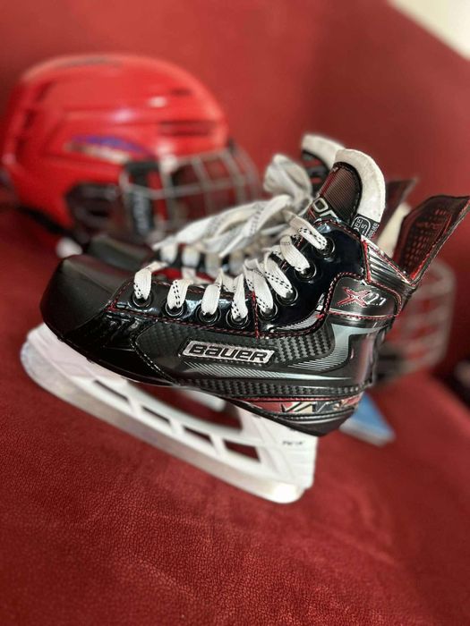 Vând casca hockey Bauer IMS 5.0 (M-copii) , casca Warrior Alpha Pro