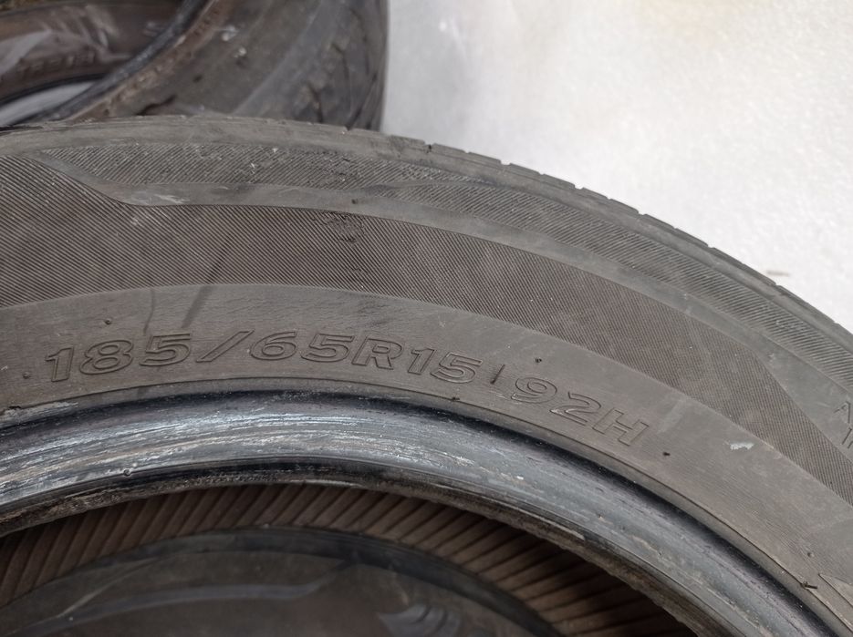 Продам резину 15 за 30 комплект