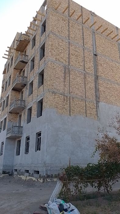 Срочно Университет ропарасида Квартира срочно сотилади