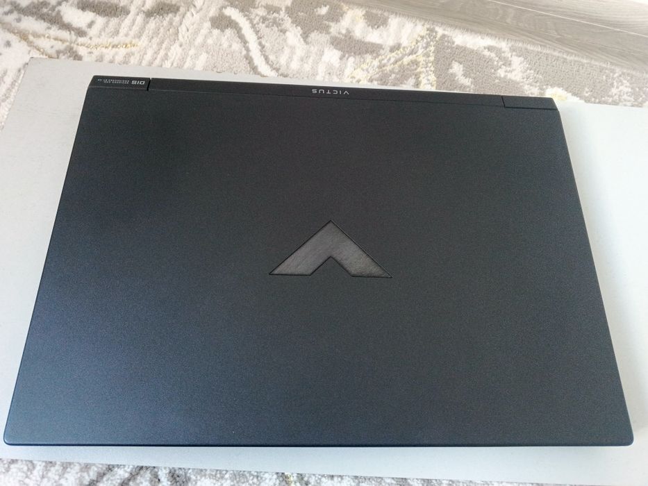 HP Victus core i 5