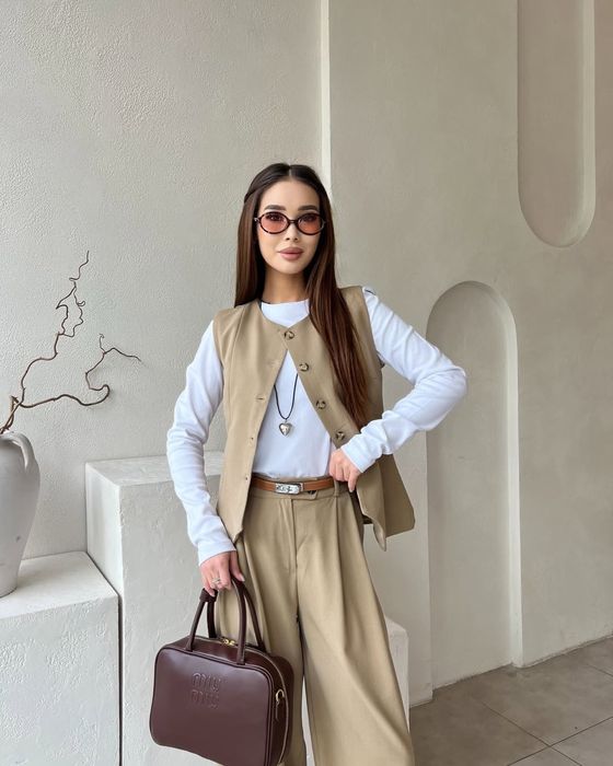 Комплект жилет с брюками