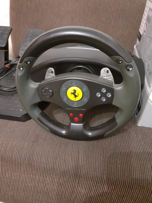 Volan Thrustmaster ferrari GT