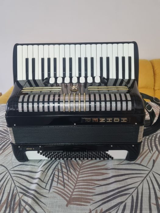 Vând Hohner Verdi 2  nou