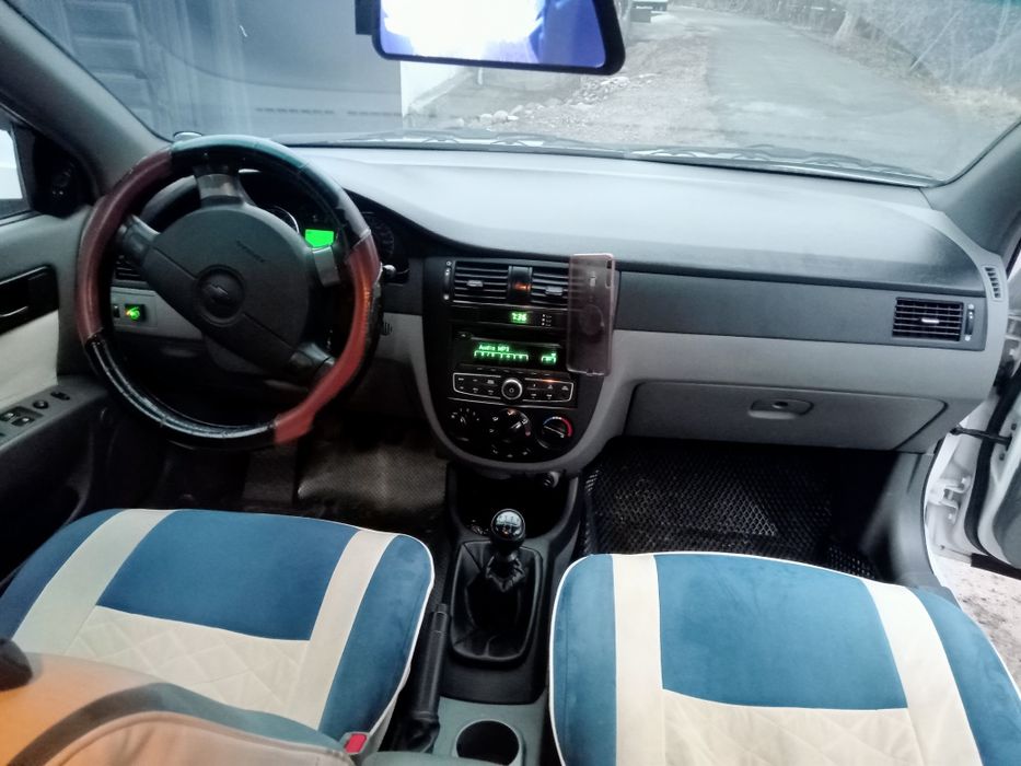 Мошина механика 1- позиция, бензин метан 4 пакаления