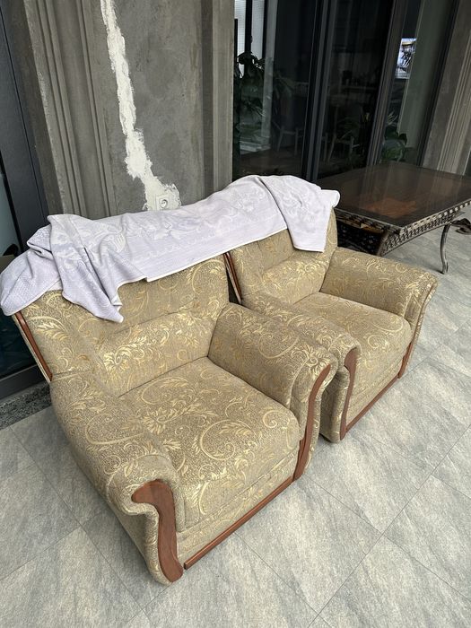 Продается диван и кресло