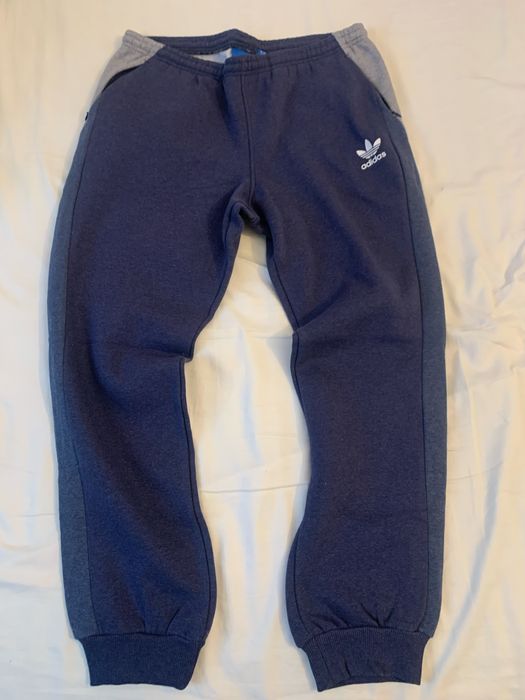 Trening Adidas Originals flausat NOU marime L