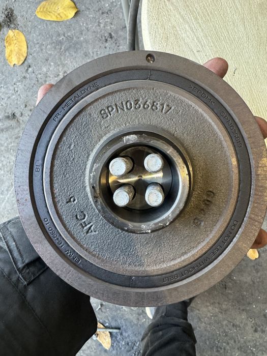 Демпферна шайба бмв ф10 ф11 520д б47б20 bmw f10 f11 520d b47b20a