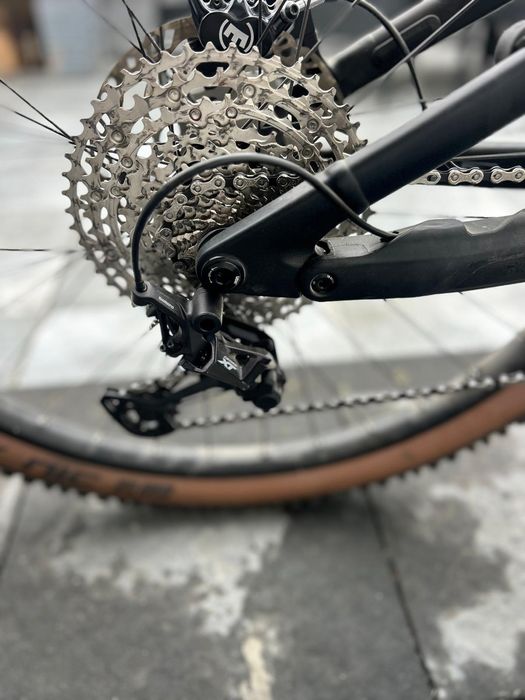 Cube Stereo 144 • Full FOX • 29” • Bosch 800 Wh • Carbon