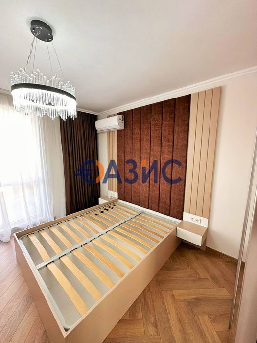 Двустаен апартамент в прекрасен комплекс на първа линия Ипанема Бийч,