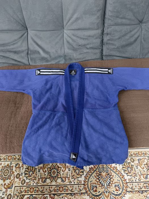 Продам кимоно 4/170