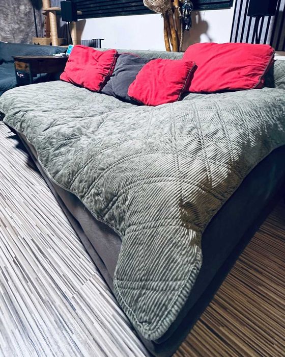 Canapea modulară super confortabilă (4 metri) + Perne și Pături incluse!