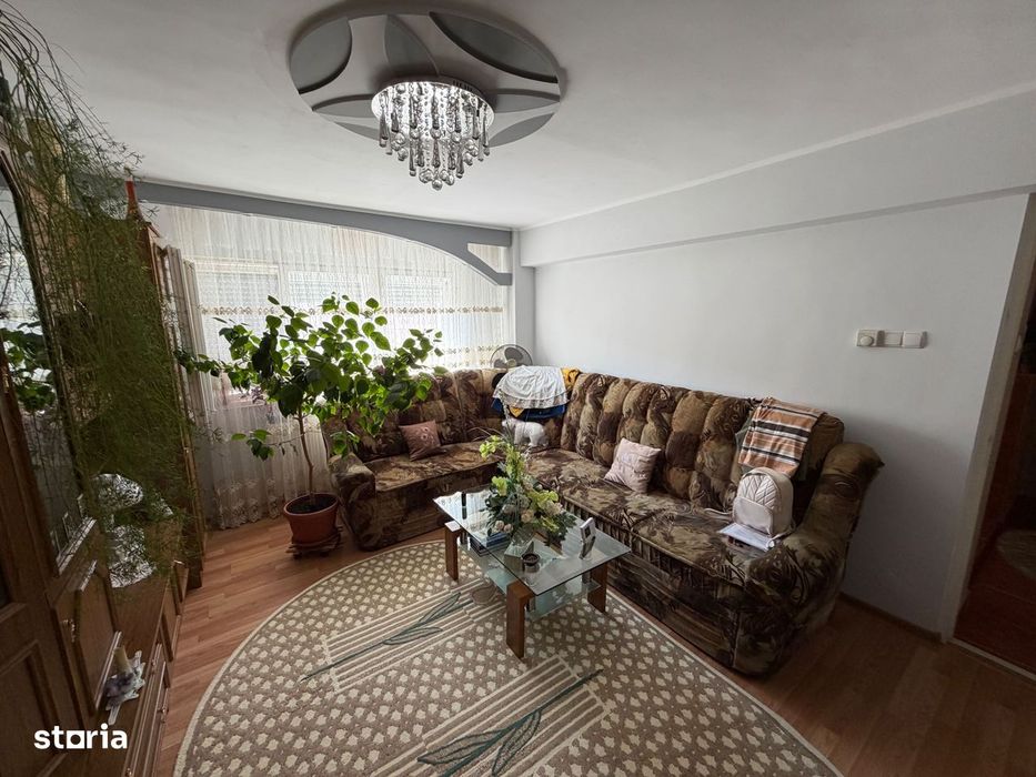 Apartament 2 camere, decomandat  - Cugir