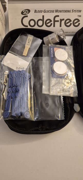 Glucometru SD CodeFree – Set complet, perfect funcțional