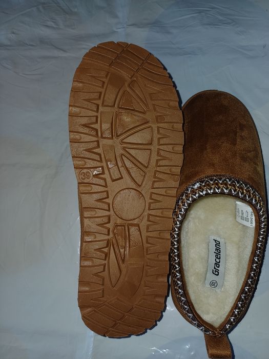 Дамски пантофи за дома