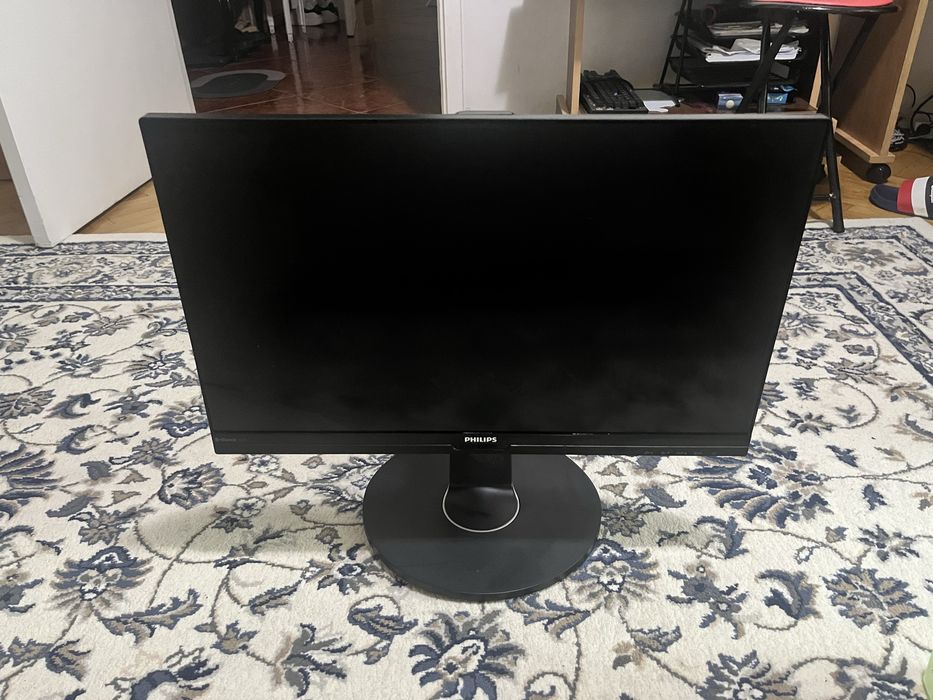 Monitor Ergonomic Philips 24"inch Reglabil inălțime și Rotație Verticala cu webcam 10