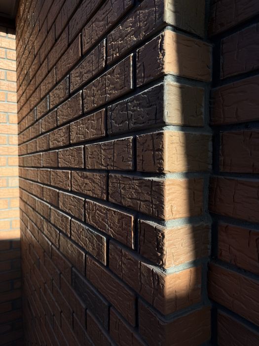 Кладка облицовка Кирпич териш ва фасад безаги хизмати