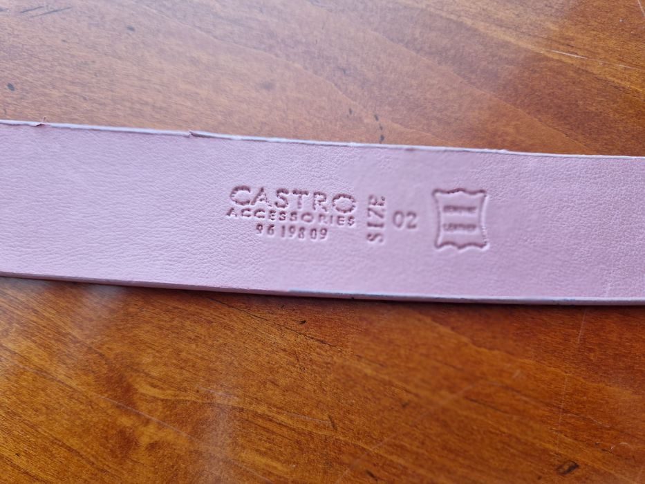 Curea dama din piele roz cu catarama florala