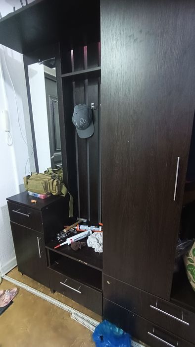 Продам Шкаф для прихожуку