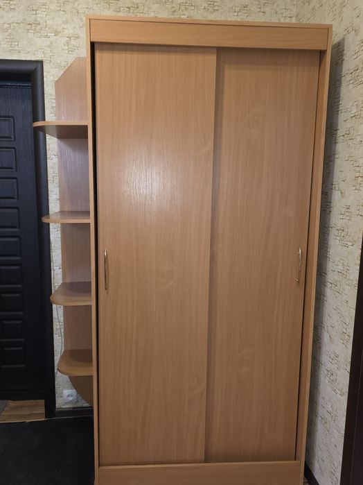 Продам прихожую не дорого