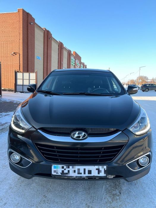 Продам Hyundai Tucson 2013 года.