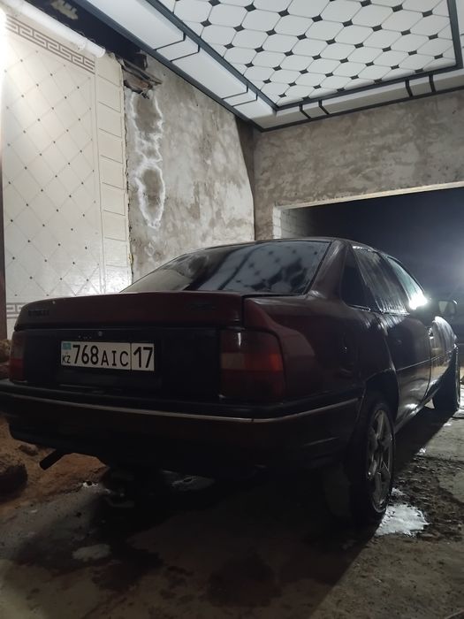 Продаётся опель вектра 1992г