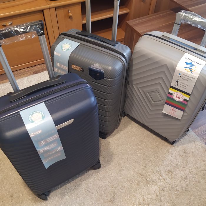 Чемодан маленький новый полипропилен